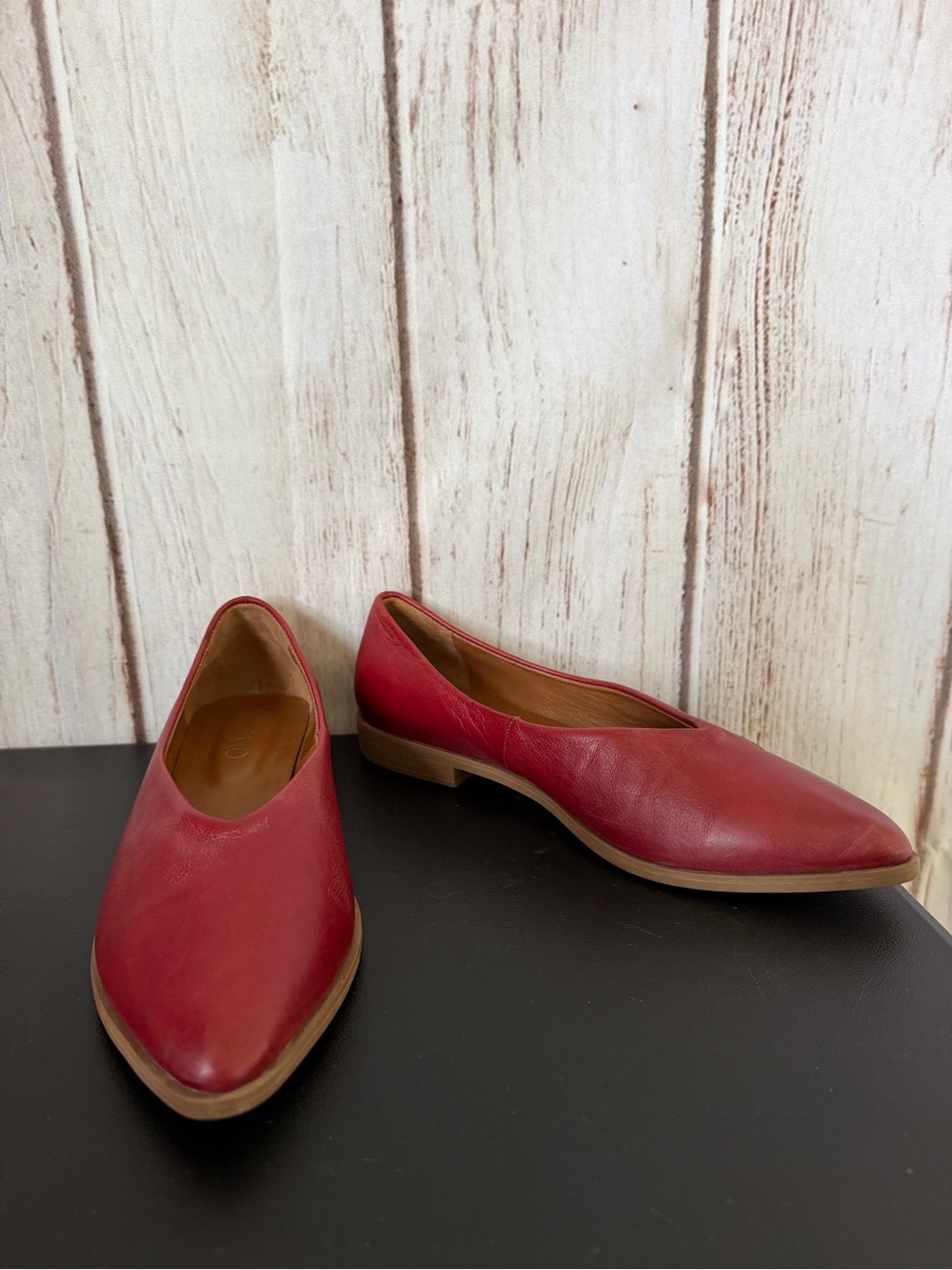 Bueno Red Buttery Soft Leather Pointed Toe Slip-On Flats Size 38